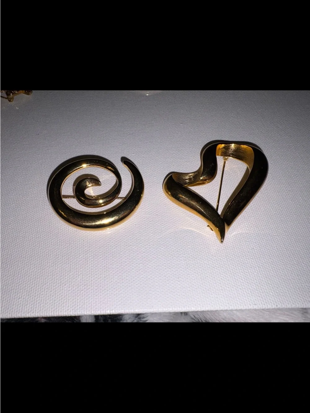 NAPIER Swirl Pin gold Tone Whirlpool Spiral + bonus heart brooch Cosplay LARP